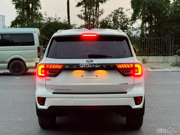 Ford Everest Titanium 2.0 AT 4x2 2022 - Giá Còn Cực Tốt