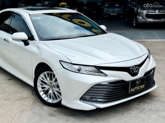 Toyota Camry 2.5Q 2020 - Thiết kế tiện nghi, hiện đại