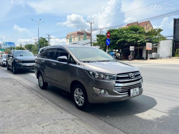 Toyota Innova 2.0E 2018 - Số sàn một chủ đi chuẩn 13 vạn kilomet