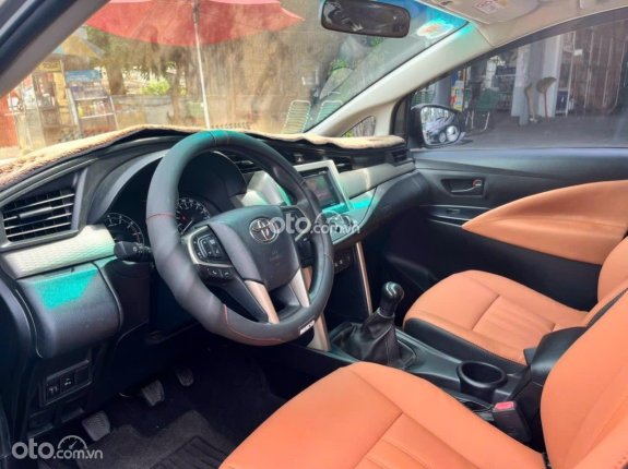 Toyota Innova 2.0E 2018 - Số sàn một chủ đi chuẩn 13 vạn kilomet
