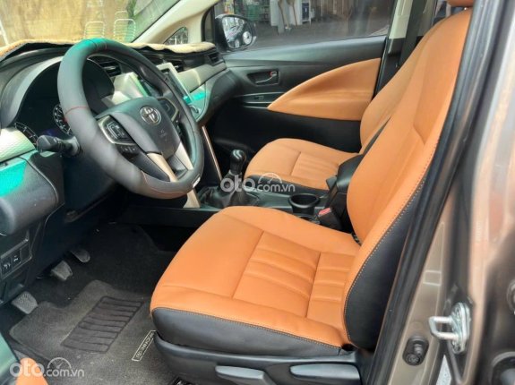 Toyota Innova 2.0E 2018 - Số sàn một chủ đi chuẩn 13 vạn kilomet