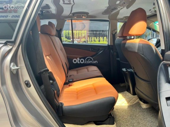 Toyota Innova 2.0E 2018 - Số sàn một chủ đi chuẩn 13 vạn kilomet