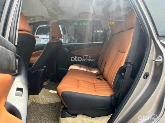 Toyota Innova 2.0E 2018 - Số sàn một chủ đi chuẩn 13 vạn kilomet