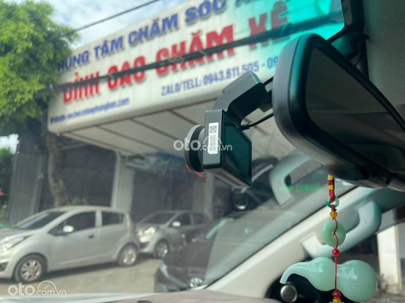 Toyota Fortuner 2.4 AT 4x2 Legender 2022 - Máy dầu số tự động 1 cầu 2WD đi đúng 25 ngàn kilomet