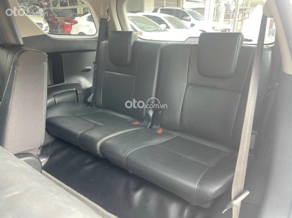 Toyota Fortuner 2.4 AT 4x2 Legender 2022 - Máy dầu số tự động 1 cầu 2WD đi đúng 25 ngàn kilomet