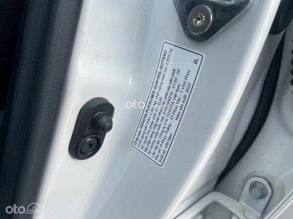 Toyota Fortuner 2.4 AT 4x2 Legender 2022 - Máy dầu số tự động 1 cầu 2WD đi đúng 25 ngàn kilomet
