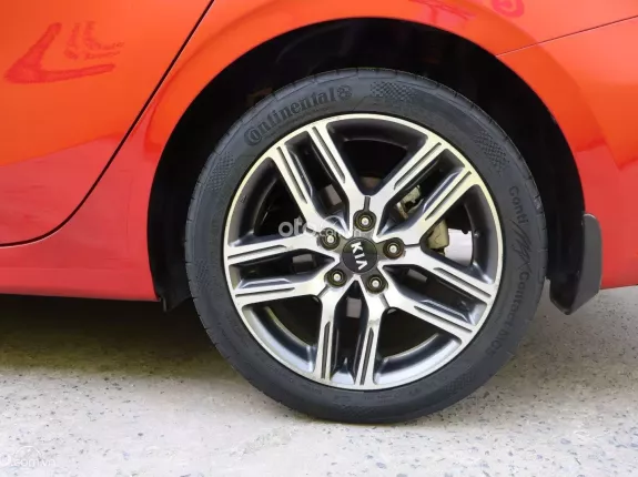 Kia Cerato 2.0 AT Premium 2021 - Về sẵn 1 em Cerato màu đỏ siêu mướt