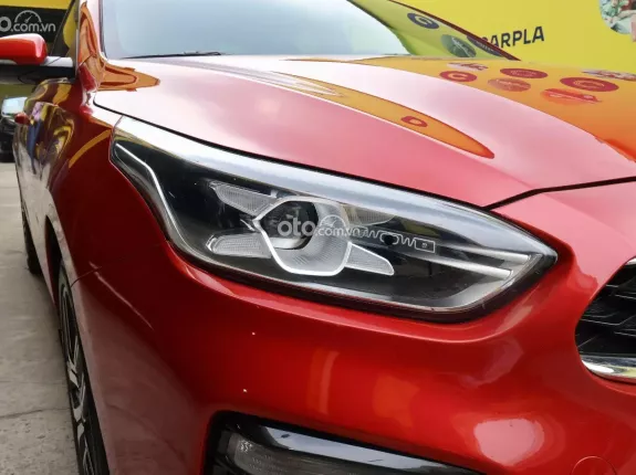 Kia Cerato 2.0 AT Premium 2021 - Về sẵn 1 em Cerato màu đỏ siêu mướt