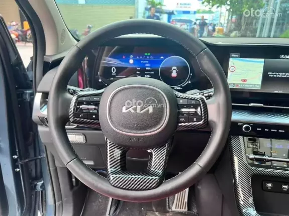 Kia Carnival 2.2D Signature 2022 - Màu xanh ngọc, lướt 3,3 vạn km, hỗ trợ trả góp