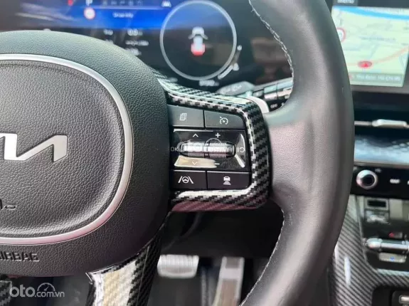 Kia Carnival 2.2D Signature 2022 - Màu xanh ngọc, lướt 3,3 vạn km, hỗ trợ trả góp