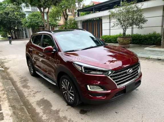 Hyundai Tucson 2.0 Dầu Cao cấp 2021 - Odo 2,4 vạn km