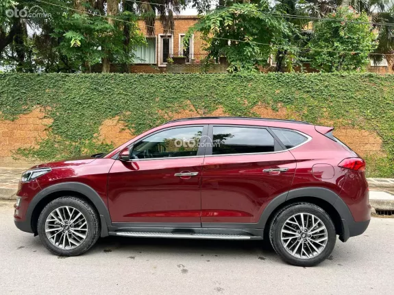 Hyundai Tucson 2.0 Dầu Cao cấp 2021 - Odo 2,4 vạn km