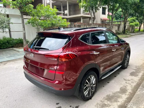 Hyundai Tucson 2.0 Dầu Cao cấp 2021 - Odo 2,4 vạn km