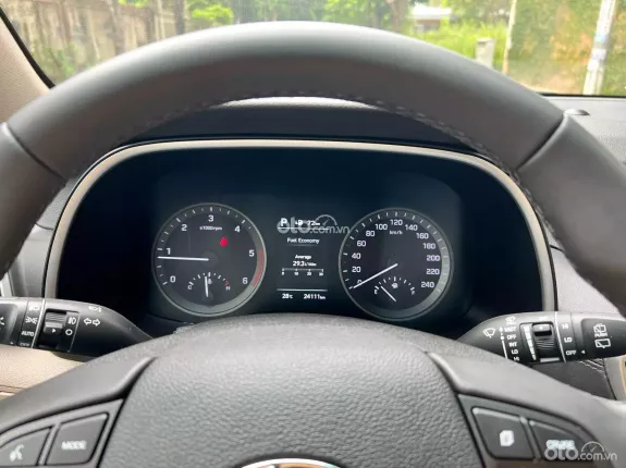 Hyundai Tucson 2.0 Dầu Cao cấp 2021 - Odo 2,4 vạn km