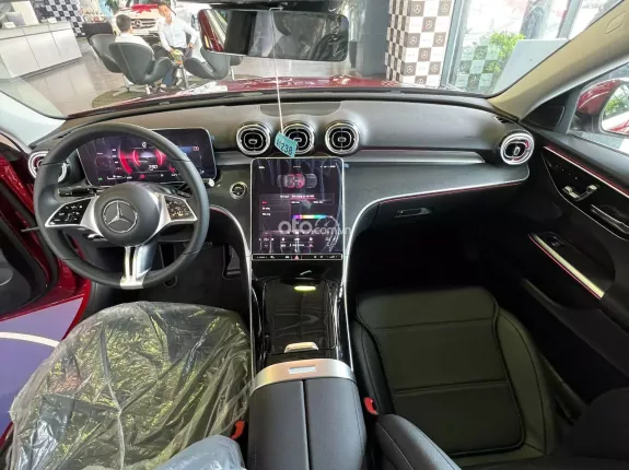 Mercedes-Benz C200 Avantgarde 2024 - Đủ màu, giao ngay, tặng 50% phí trước bạ, tặng tiền mặt cùng vô vàn quà tặng theo xe, giá tốt