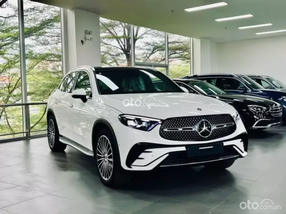 Mercedes-Benz GLC 300 4Matic 2024 - Màu cực đẹp, đủ màu giao cho khách, hỗ trợ vay 80%, tặng 50% phí trước bạ, liên hệ em Hoài