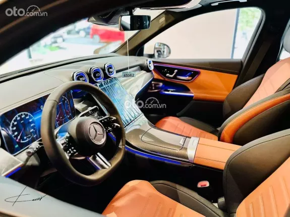 Mercedes-Benz GLC 300 4Matic 2024 - Màu cực đẹp, đủ màu giao cho khách, hỗ trợ vay 80%, tặng 50% phí trước bạ, liên hệ em Hoài