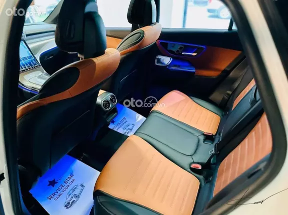 Mercedes-Benz GLC 300 4Matic 2024 - Màu cực đẹp, đủ màu giao cho khách, hỗ trợ vay 80%, tặng 50% phí trước bạ, liên hệ em Hoài