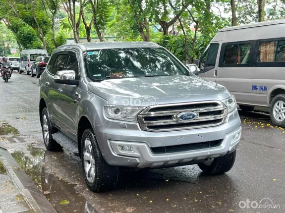 Ford Everest Titanium 2.2L 4x2 AT 2016 - Xe chất giá tốt