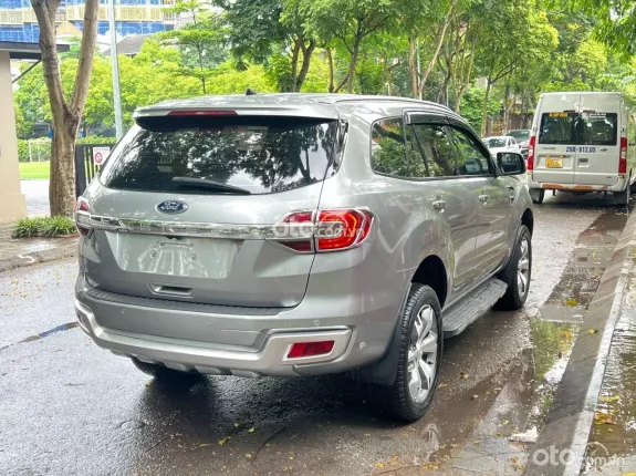 Ford Everest Titanium 2.2L 4x2 AT 2016 - Xe chất giá tốt