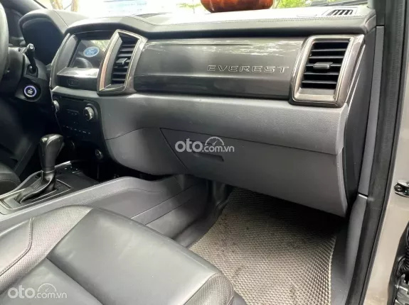 Ford Everest Titanium 2.2L 4x2 AT 2016 - Xe chất giá tốt