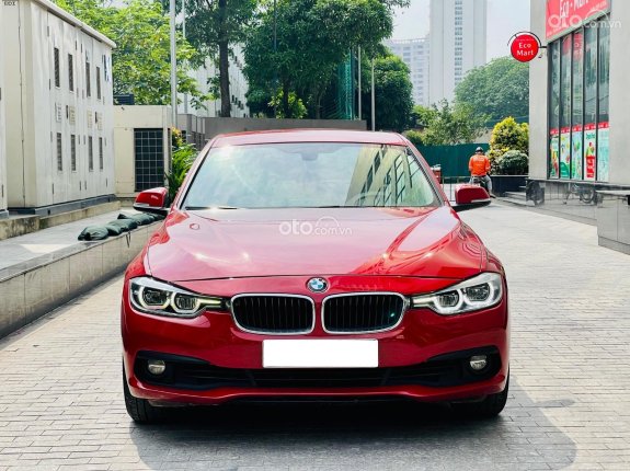 BMW 320i 2016 - BMW 320 sản xuất 2016, đỏ nội thất kem siêu đẹp