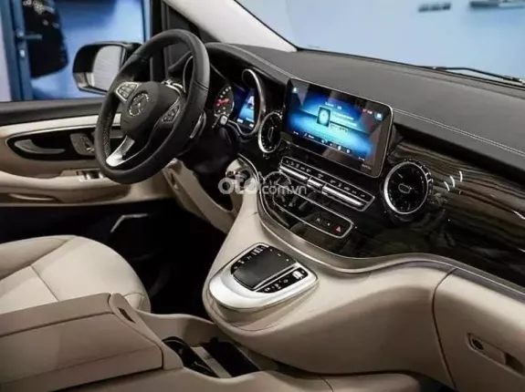 Mercedes-Benz V250 AMG 2024 - Giá cực tốt, sang trọng, cực rộng rãi