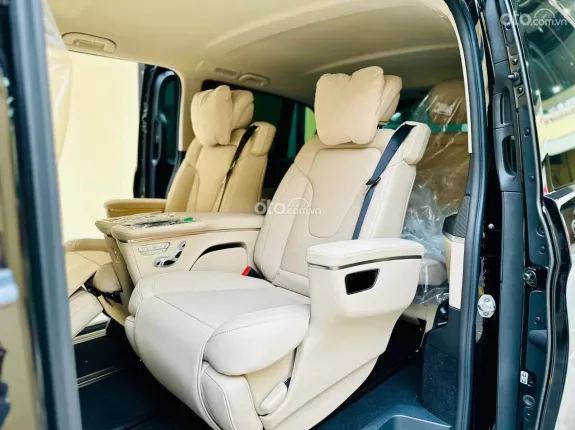 Mercedes-Benz V250 AMG 2024 - Giá cực tốt, sang trọng, cực rộng rãi