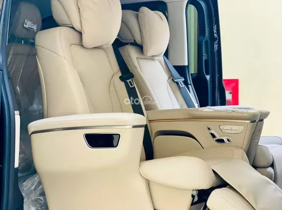 Mercedes-Benz V250 AMG 2024 - Giá cực tốt, sang trọng, cực rộng rãi