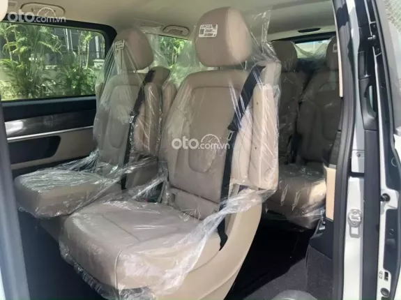 Mercedes-Benz V250 Luxury 2024 - Màu đẹp, tặng phụ kiện chính hãng theo xe, giảm tiền ngay