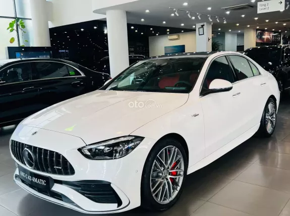 Mercedes-Benz AMG C43 2024 - Tặng ngay gói phụ kiện chính hãng, vô vàn quà tặng khác theo xe