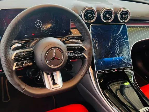 Mercedes-Benz AMG C43 2024 - Tặng ngay gói phụ kiện chính hãng, vô vàn quà tặng khác theo xe