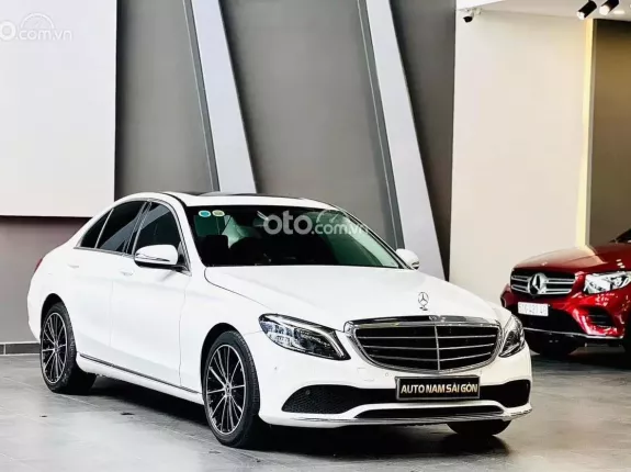 Mercedes-Benz C200 Exclusive 2019 - Xe 1 chủ từ mới - nước sơn zin nguyên vẫn còn bóng loáng