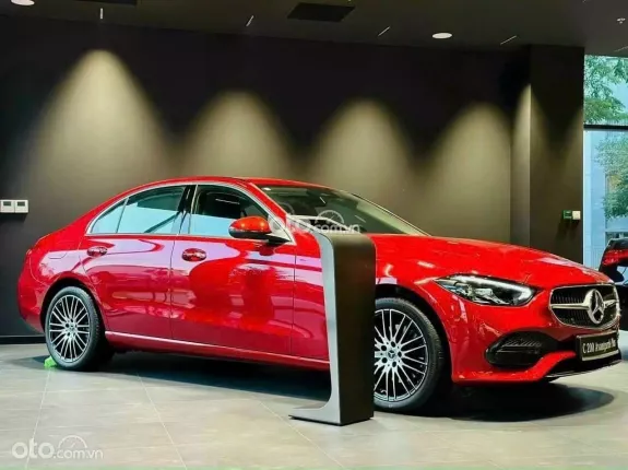 Mercedes-Benz C200 Avantgarde Plus 2024 - Tặng ngay gần 300tr, 50% phí trước bạ cùng quà tặng khủng cho khách liên hệ em Hoài sớm