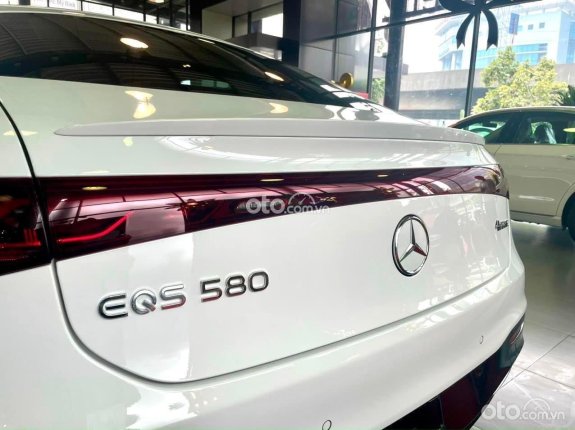 Mercedes-Benz EQS 580 4Matic 2024 - Quà tặng và phụ kiện theo xe rực rỡ