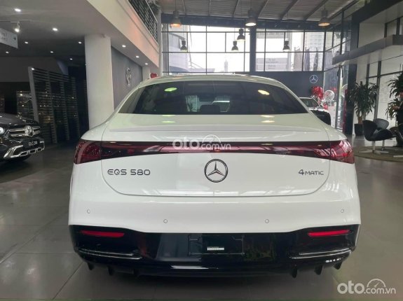 Mercedes-Benz EQS 580 4Matic 2024 - Quà tặng và phụ kiện theo xe rực rỡ