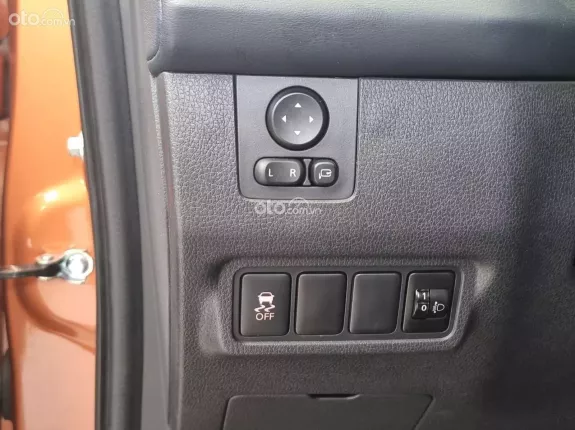 Mitsubishi Xpander Cross 1.5 AT 2023 - Nhập Indo, lướt 3.000km, hỗ trợ góp