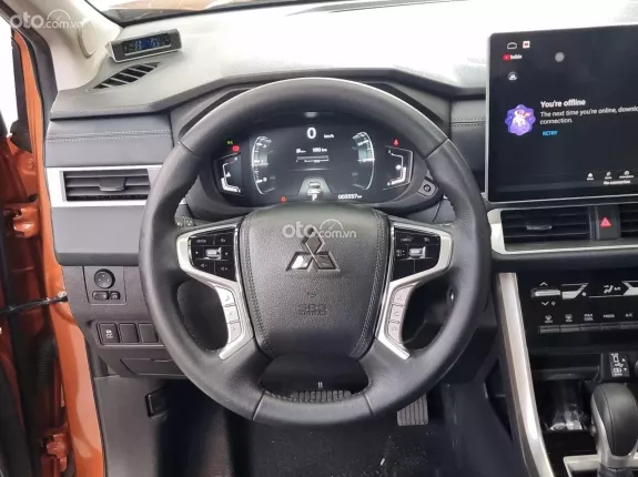 Mitsubishi Xpander Cross 1.5 AT 2023 - Nhập Indo, lướt 3.000km, hỗ trợ góp