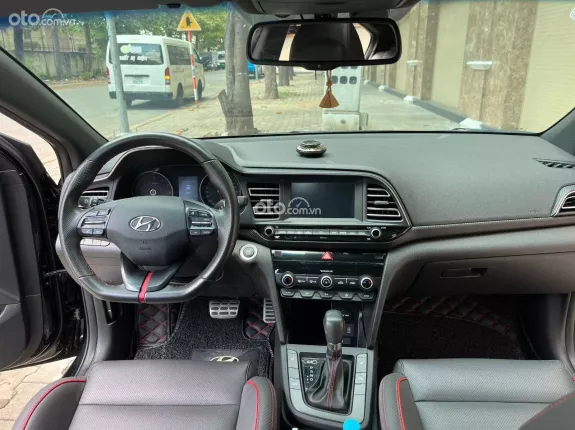 Hyundai Elantra Sport 1.6 2020 - Bao quay đầu 1 năm 10% theo giá thị trường