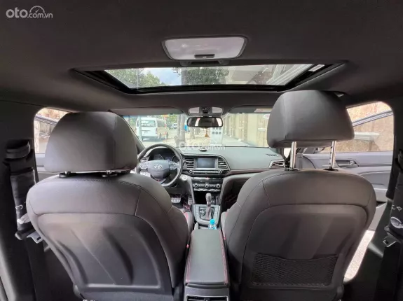 Hyundai Elantra Sport 1.6 2020 - Bao quay đầu 1 năm 10% theo giá thị trường
