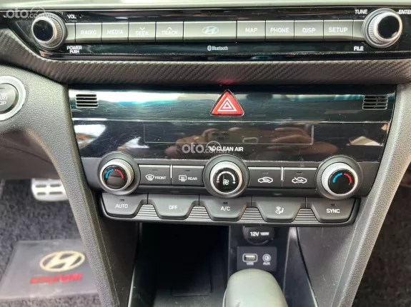 Hyundai Elantra Sport 1.6 2020 - Bao quay đầu 1 năm 10% theo giá thị trường