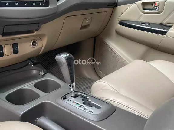 Toyota Fortuner 2.7V 2013 - Hỗ trợ bank 70%