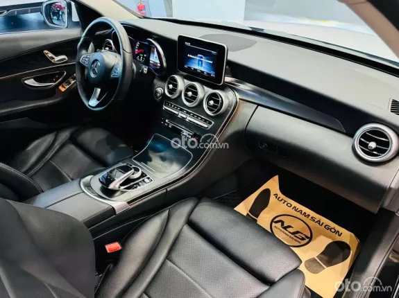 Mercedes-Benz C200 2018 - Xe bảo dưỡng đầy đủ - Nâng cấp thêm Tua bin Led, loa xoay Burm