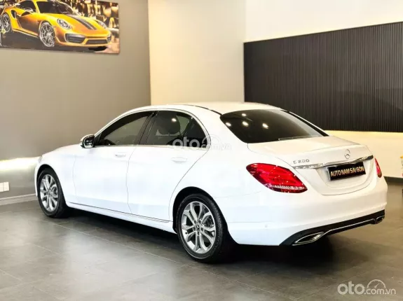 Mercedes-Benz C200 2018 - Xe bảo dưỡng đầy đủ - Nâng cấp thêm Tua bin Led, loa xoay Burm