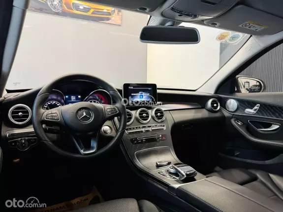 Mercedes-Benz C200 2018 - Xe bảo dưỡng đầy đủ - Nâng cấp thêm Tua bin Led, loa xoay Burm