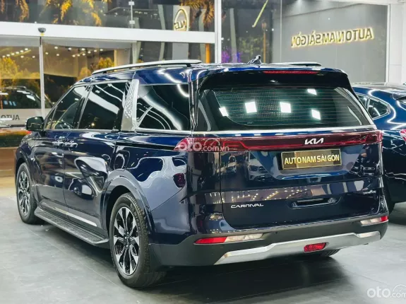 Kia Carnival 2.2D Signature 2022 - Một chủ mua mới, bảo dưỡng hãng đầy đủ