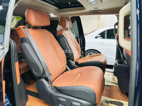 Kia Carnival 2.2D Signature 2022 - Một chủ mua mới, bảo dưỡng hãng đầy đủ