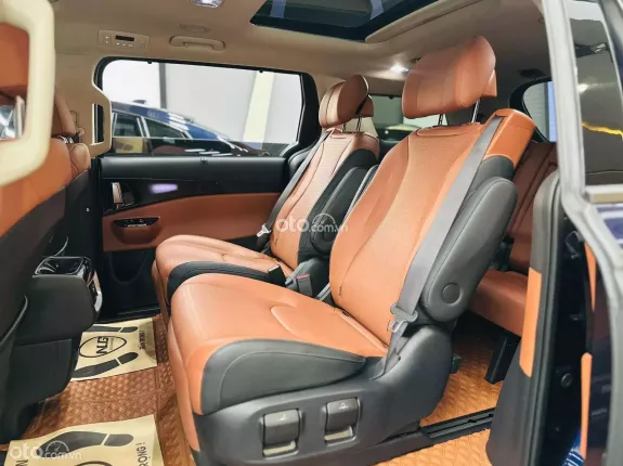 Kia Carnival 2.2D Signature 2022 - Một chủ mua mới, bảo dưỡng hãng đầy đủ