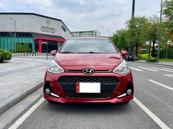 Hyundai Grand i10 Hatchback 1.2 AT 2021 - Bán xe Huyndai Grand i10 AT 1.2 Hatchback 2021, màu đỏ. Tên tư nhân, chạy đúng 1.5 vạn km