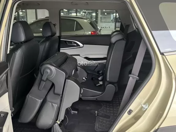 Kia Carens 1.5G MT Deluxe 2024 - Giá chỉ từ 589 triệu đồng